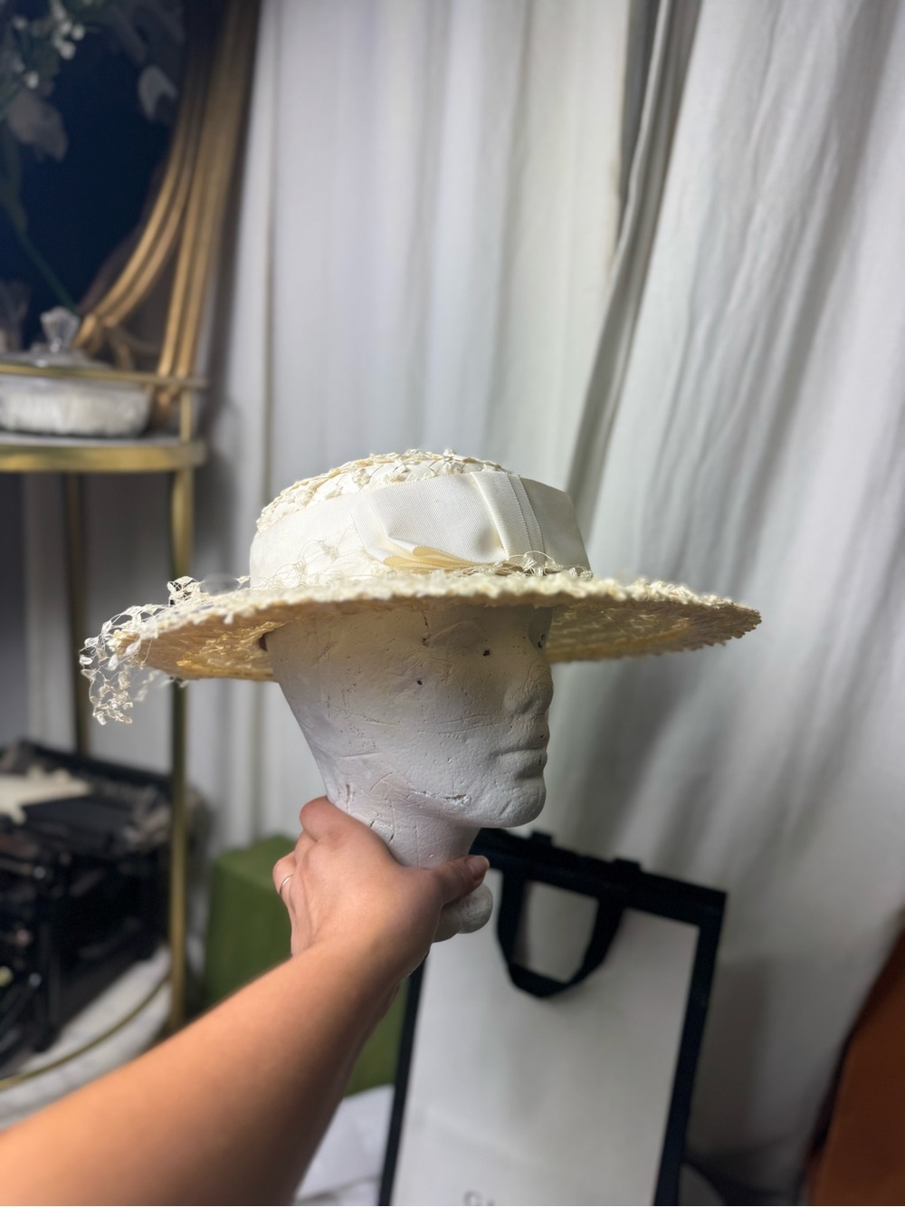 Vintage Ladies Ivory Straw Brim Hat with Bow